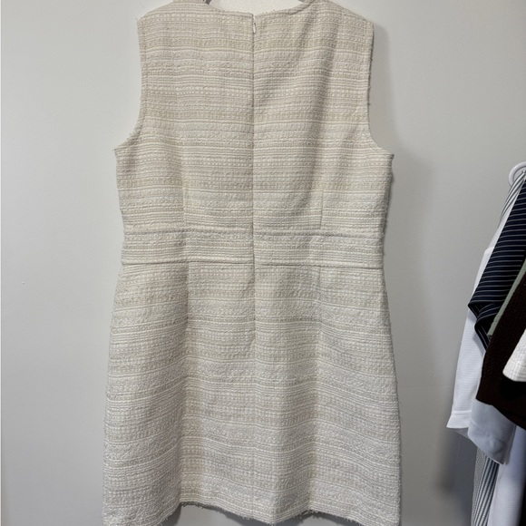 Ann Taylor White Textured knee length dress size 16 - Picture 6 of 6